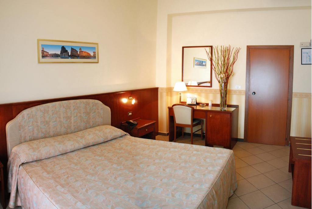 קסטל מג'ורה Hotel Olimpic מראה חיצוני תמונה