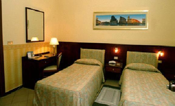 קסטל מג'ורה Hotel Olimpic חדר תמונה